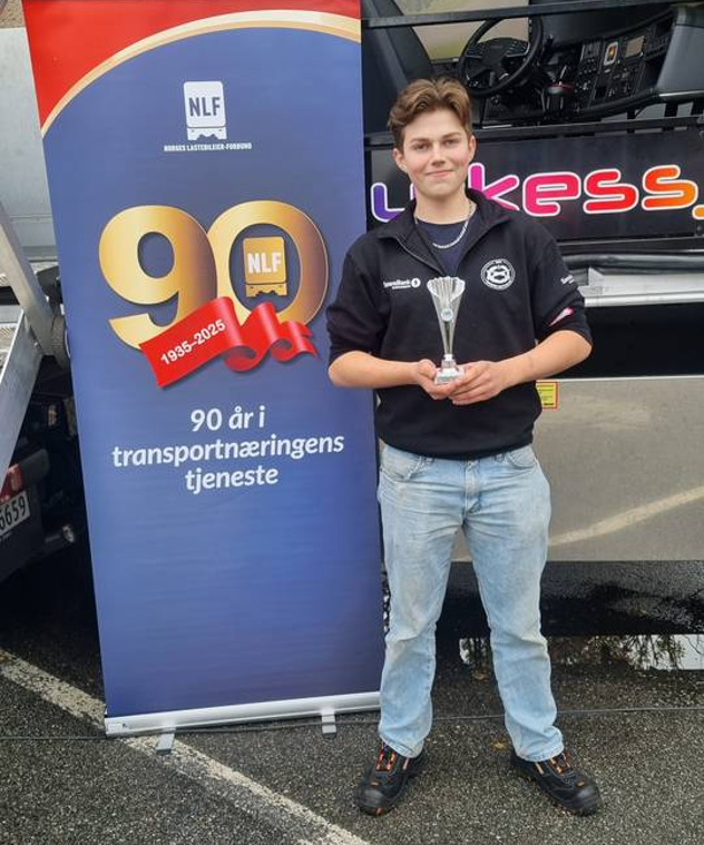 Lars Johan Helset med pokal for raskeste tid